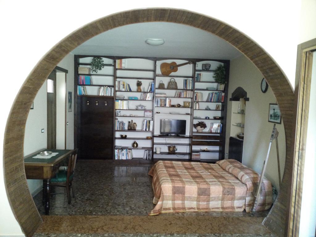 B&B A Casa Di Nonna Fondi Exterior photo